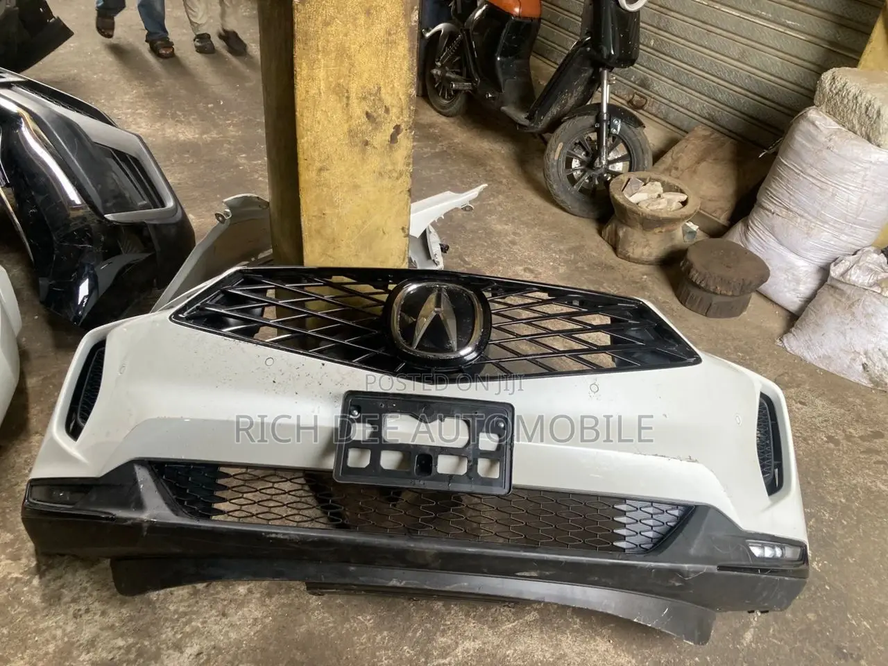 Acura Rdx 2022....25 Front Bumper Complete