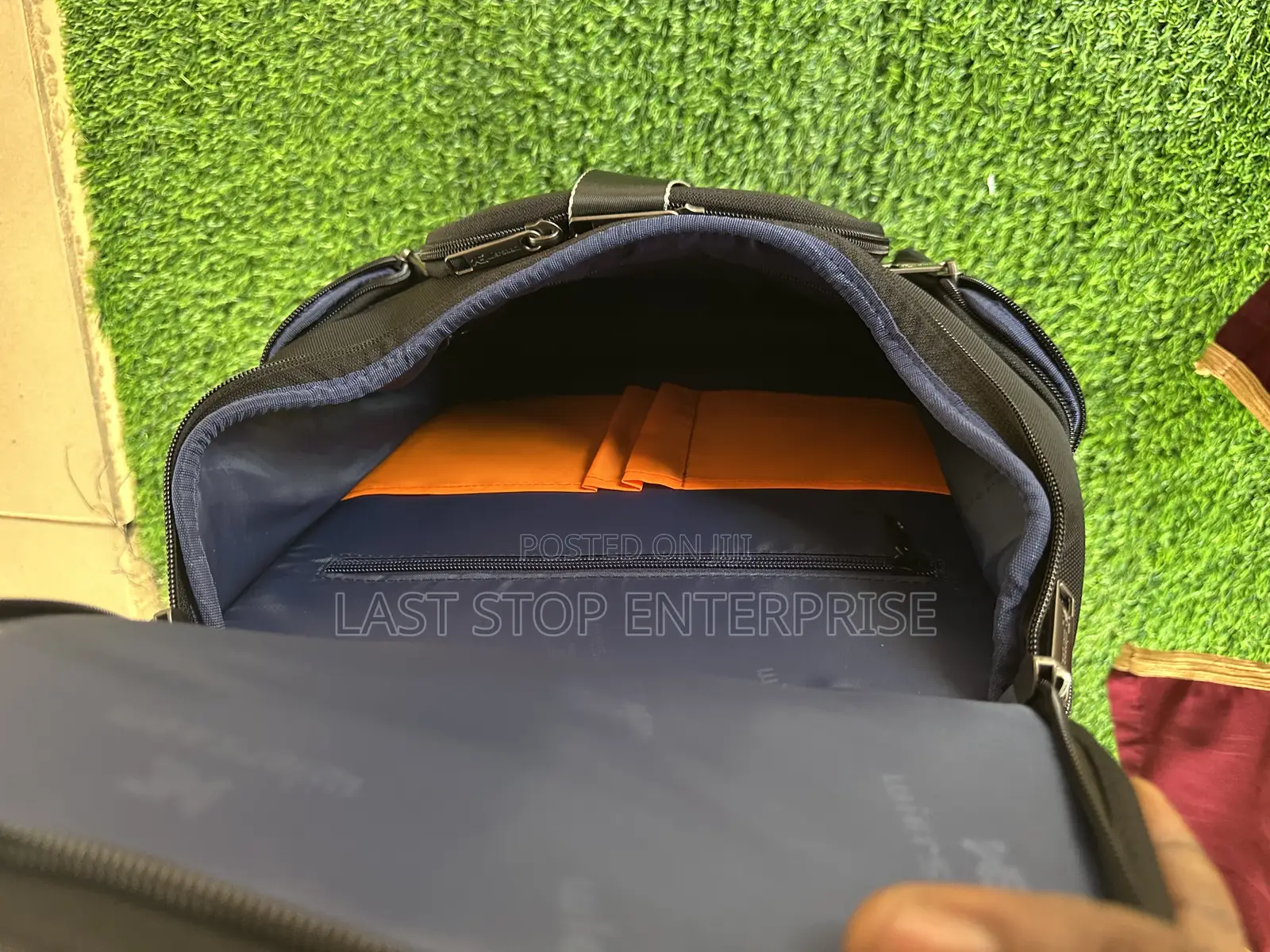 Quality and Xlassic Office Bag