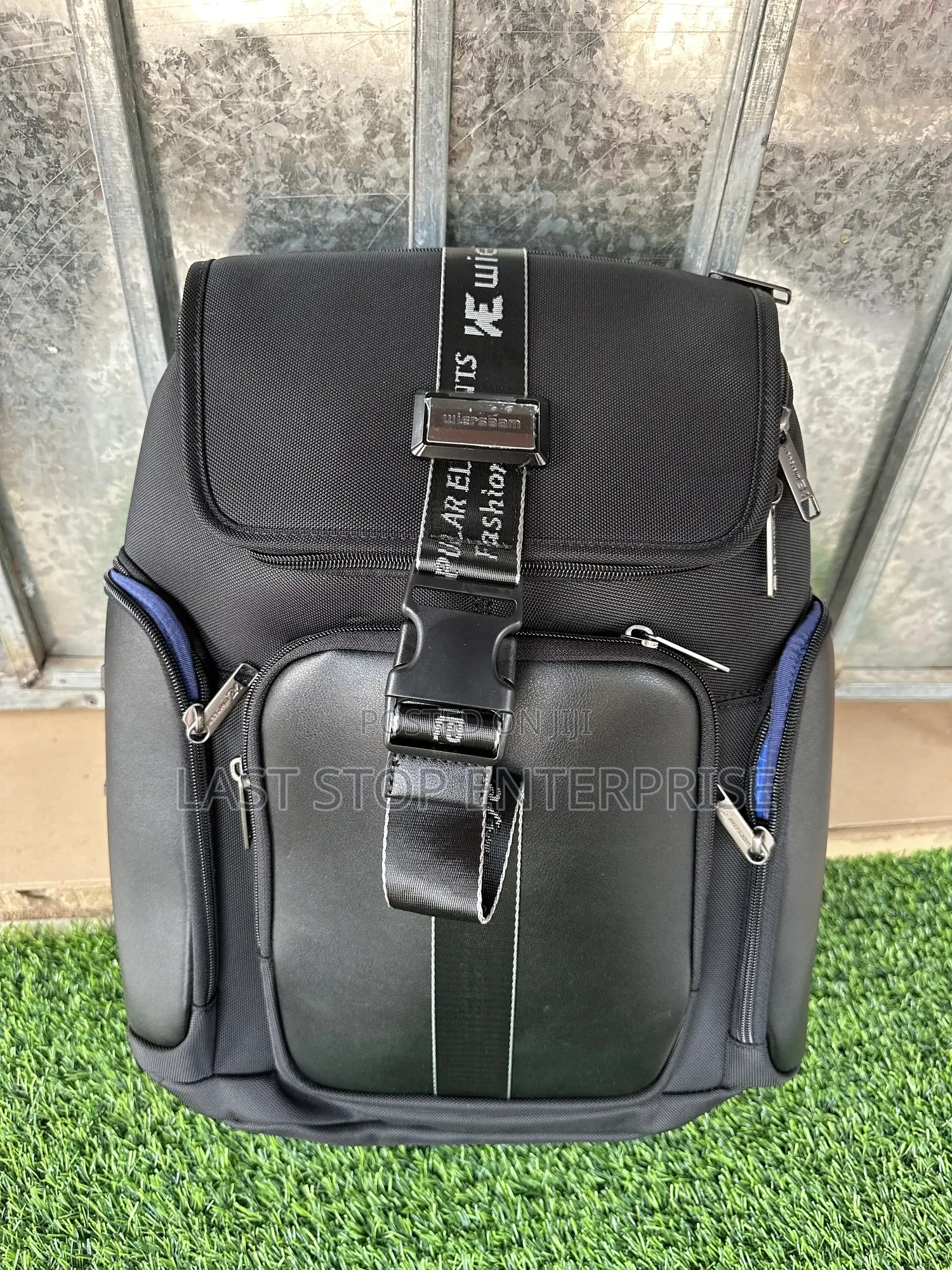 Quality and Xlassic Office Bag
