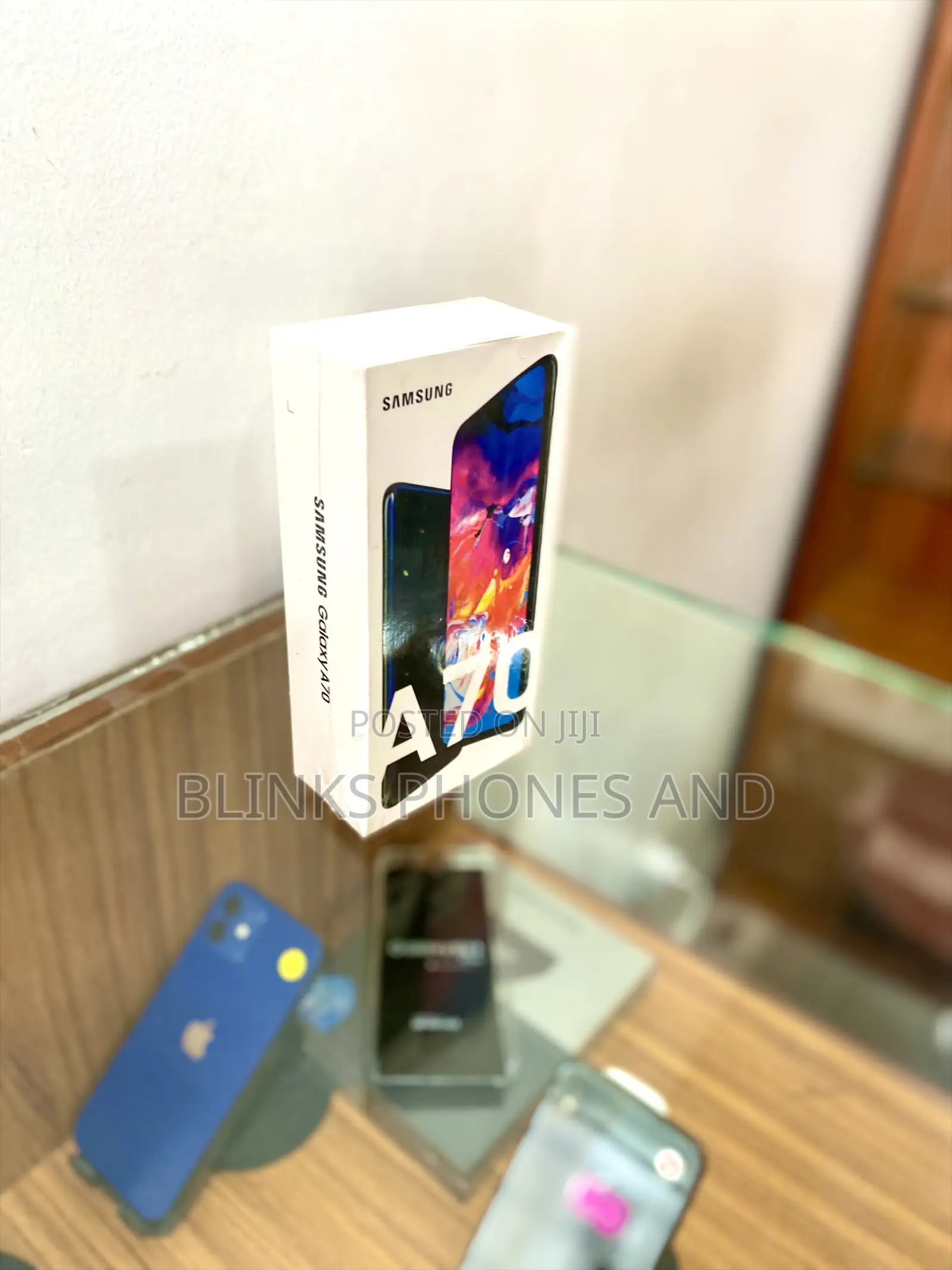 New Samsung Galaxy A70 128 GB Black