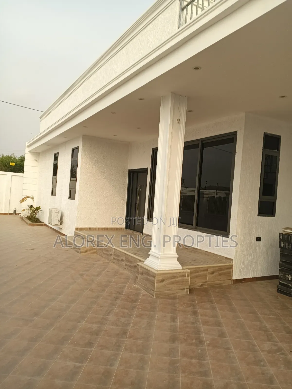 4bdrm House in Com 24, $230,000, Ashaiman Municipal for sale