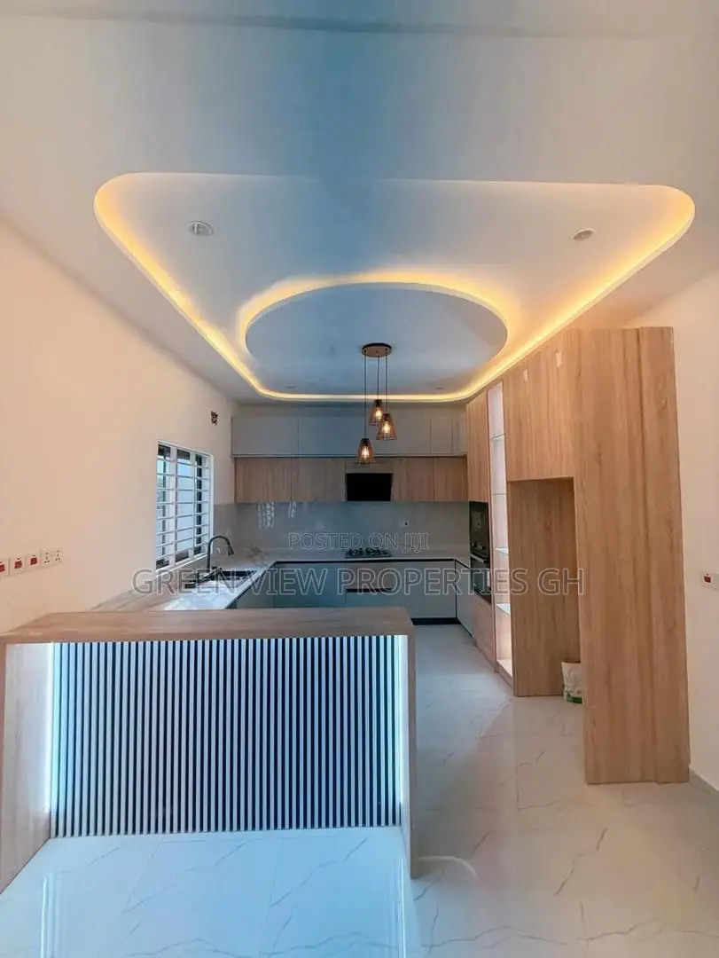 3bdrm House in Lake Side Estate for sale