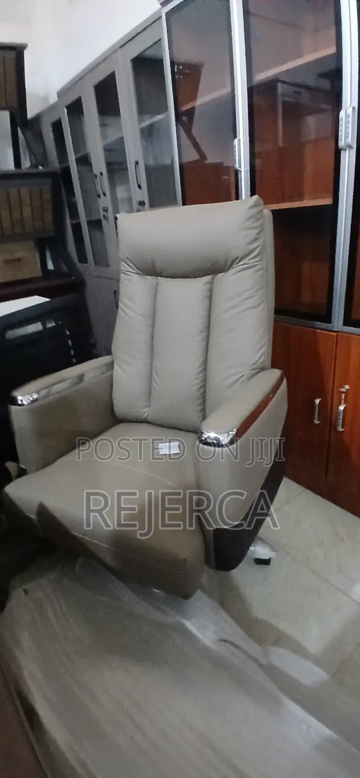 Executive Office Swivel Chair