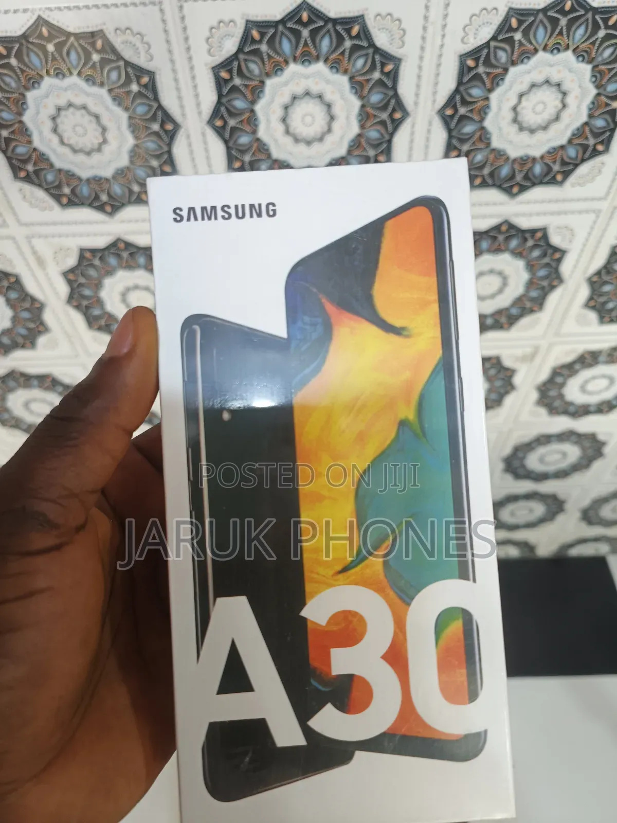 New Samsung Galaxy A30 64 GB Black