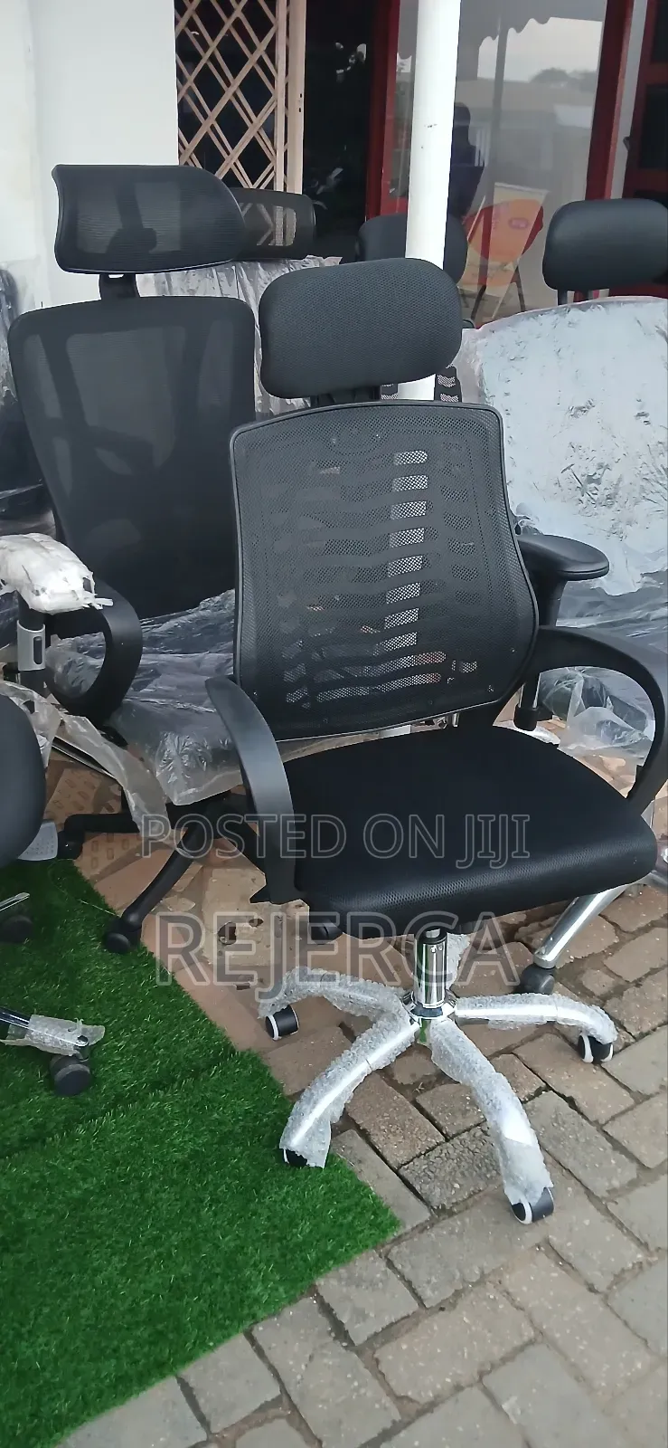 Adjustable Office Swivel Chair
