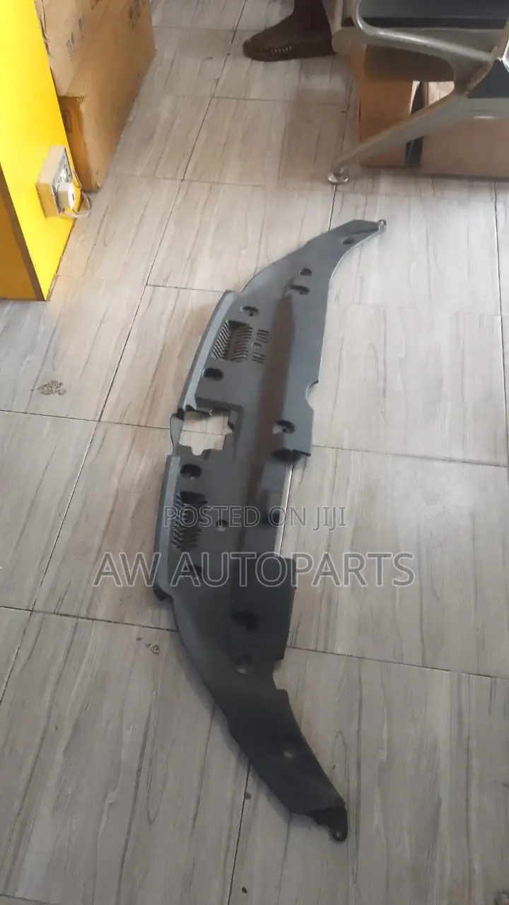 Toyota Highlander 2014-2019 Radiator Upper Cover