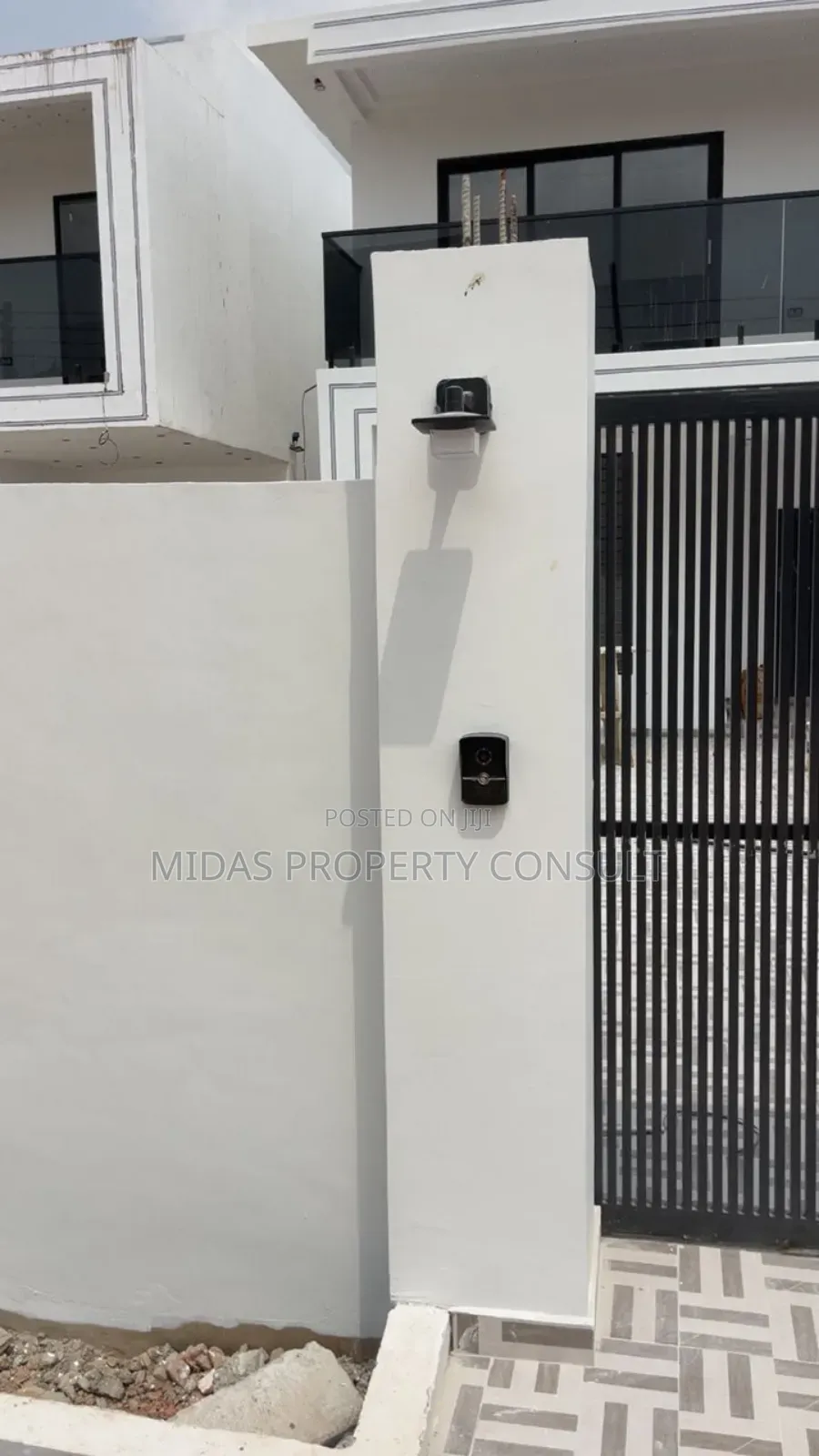 4bdrm House in Lakeside Estates for sale