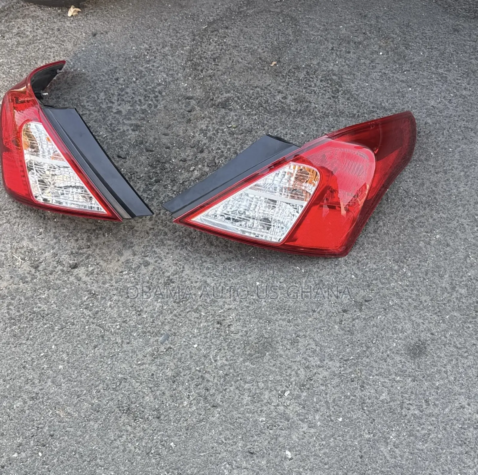 Nissan Versa Almera Sunny Taillight 2012 2013 2014 2015 2016 2017-2019