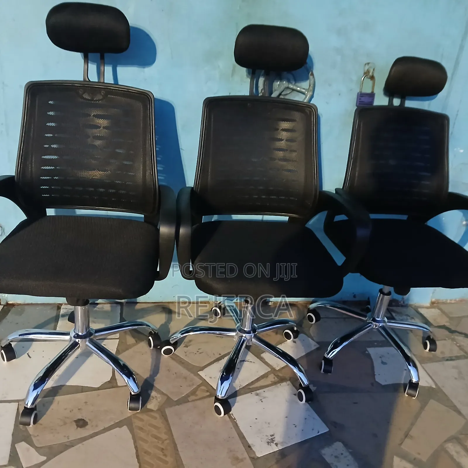Adjustable Swivel Chair