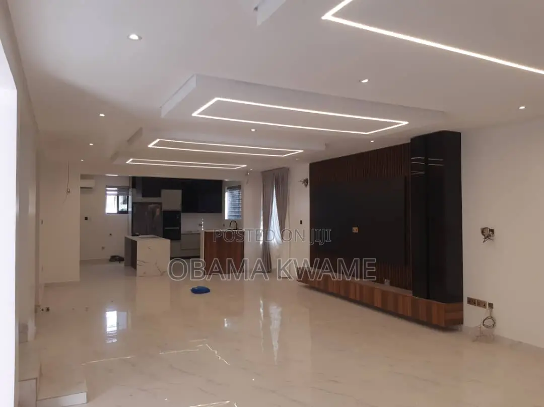 Furnished 4bdrm Maisonette in Gringo Lynks Premium, Tseaddo for sale