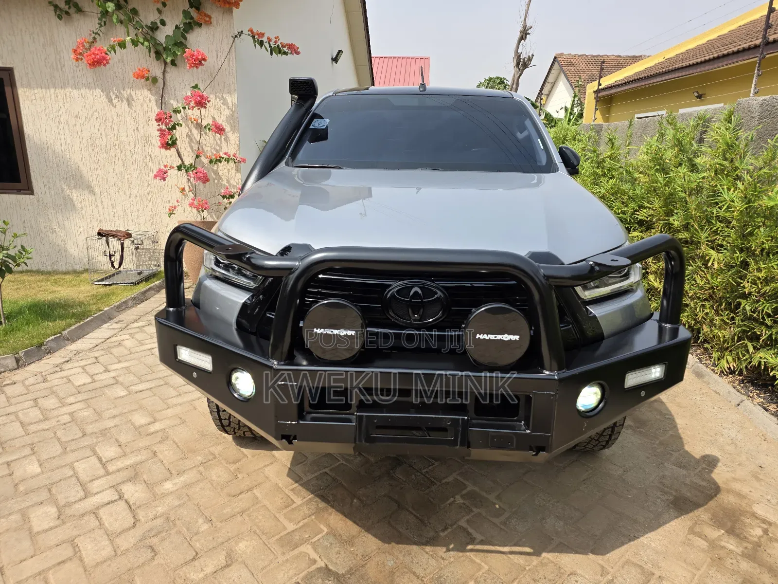 Toyota Hilux 2022 Silver