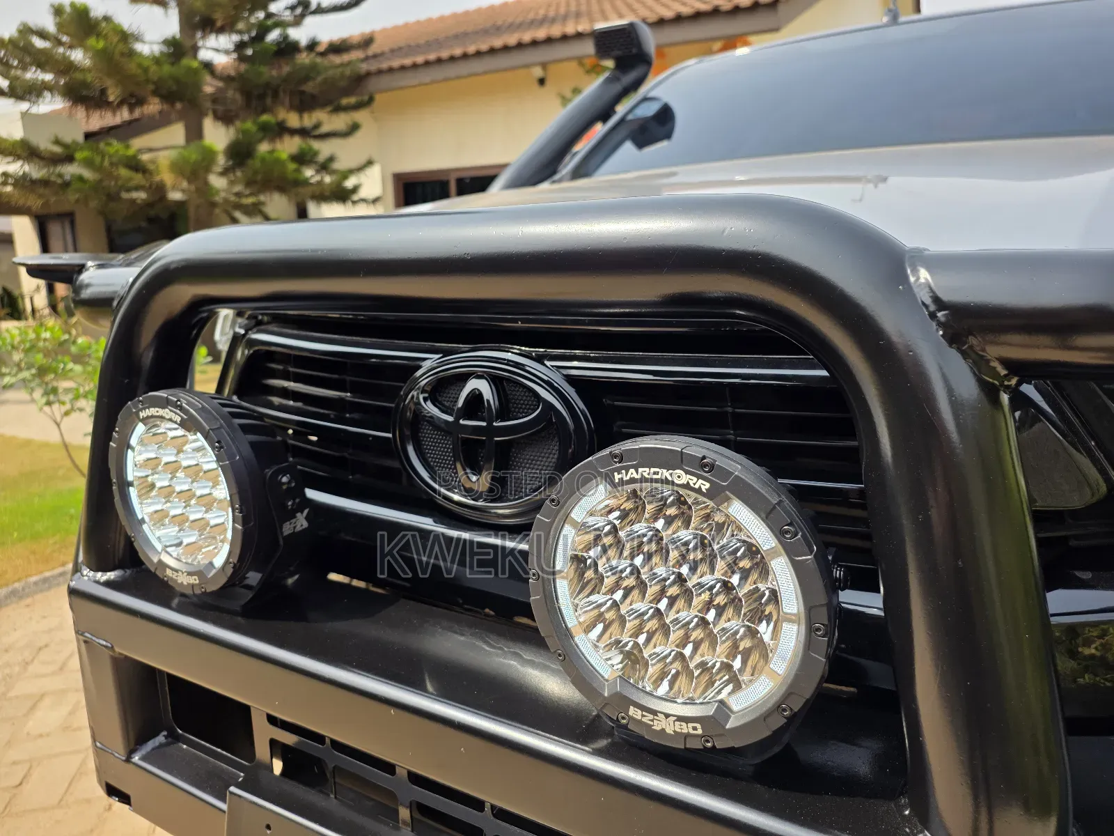 Toyota Hilux 2022 Silver