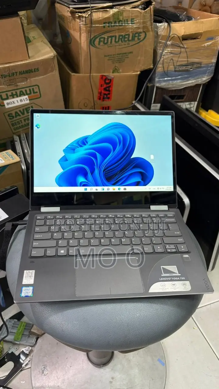 Laptop Lenovo Yoga 700 8GB Intel Core i7 SSD 256GB