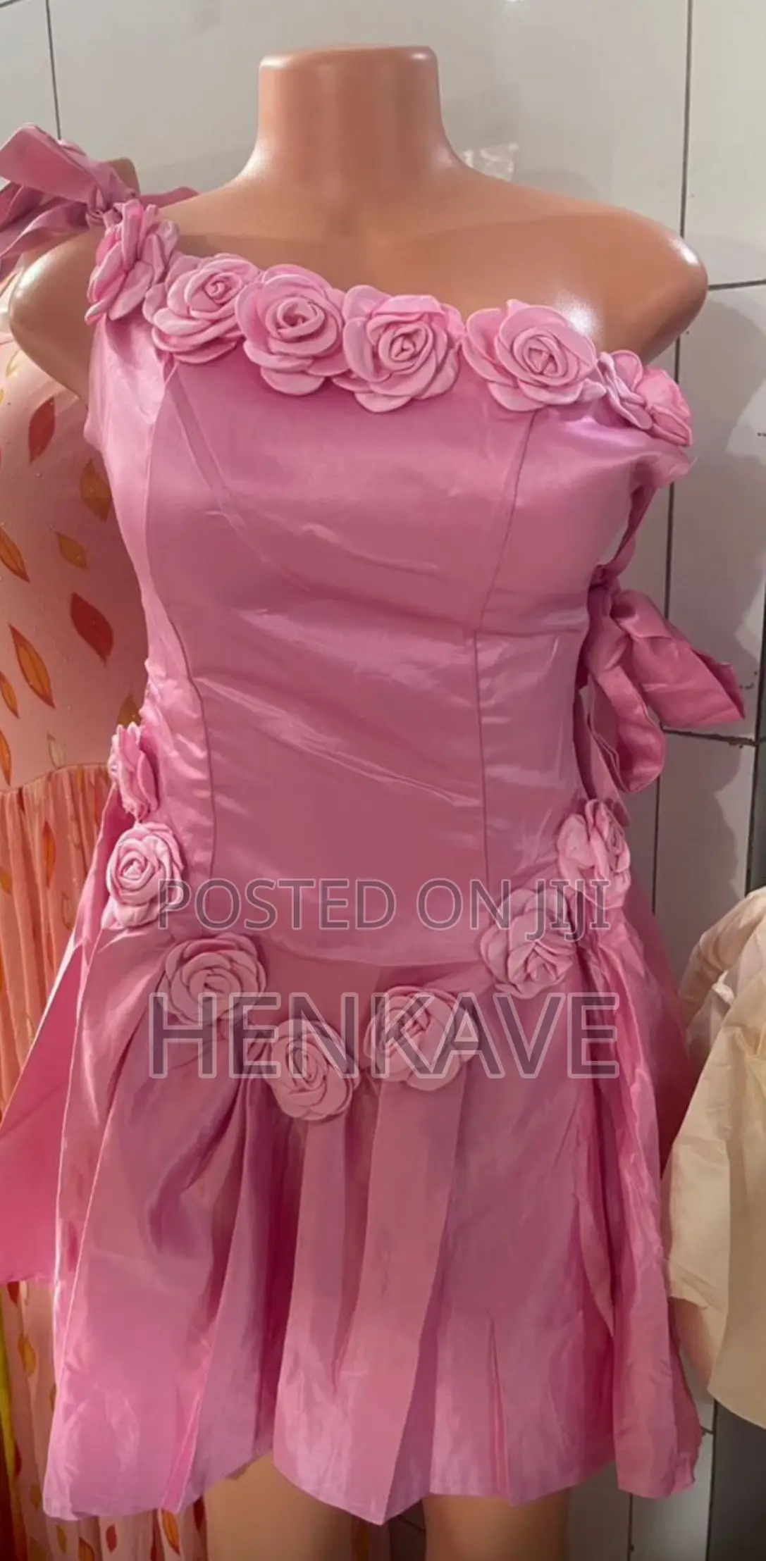 Ladies Decent Wedding Dresses Available in White and Peach