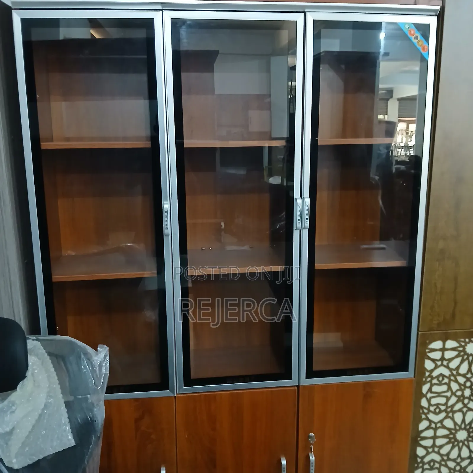 Quality Wooden Book Shelf