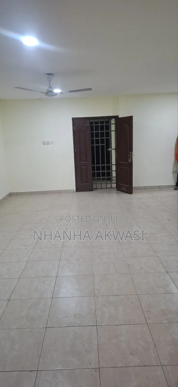 2bdrm Apartment in Sakumono Golf, Tema Metropolitan for rent