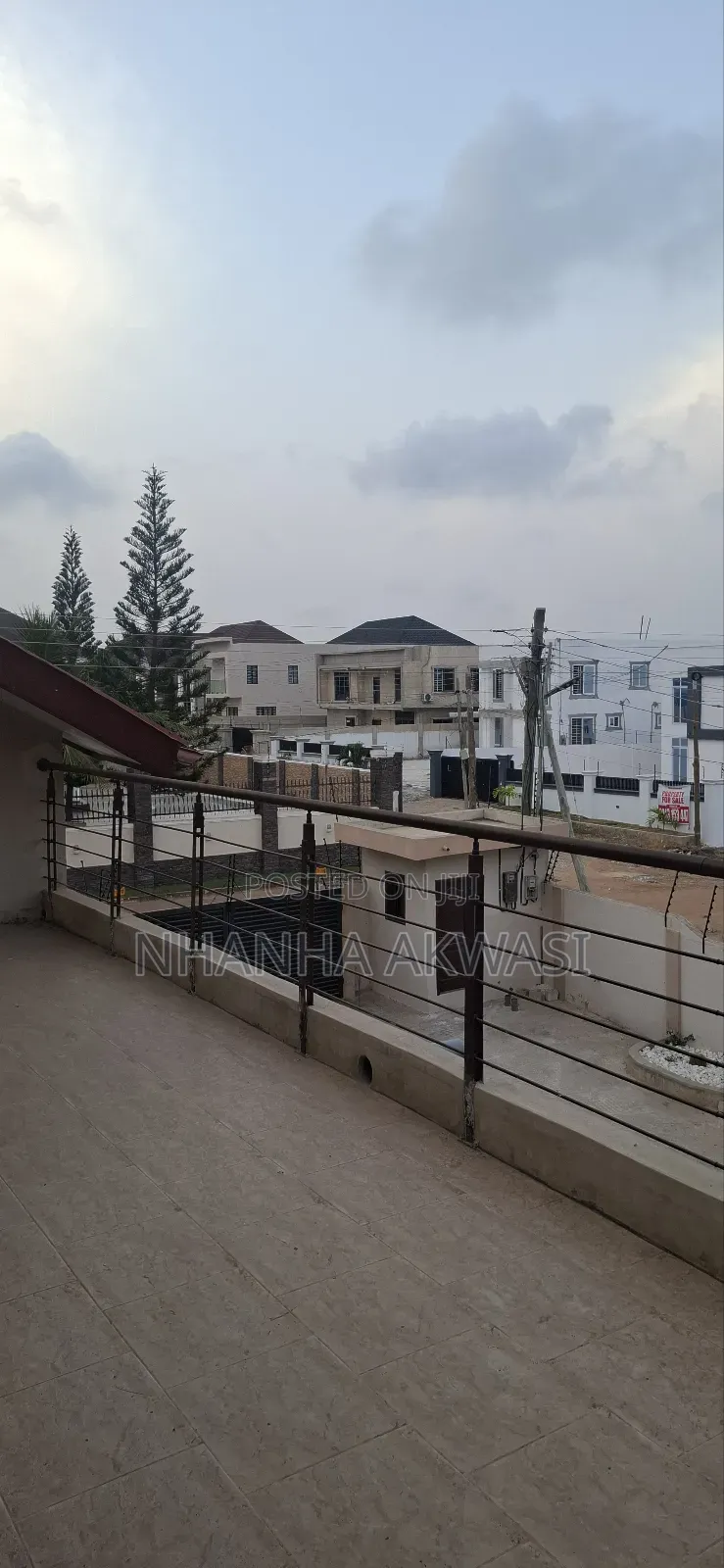 2bdrm Apartment in Sakumono Golf, Tema Metropolitan for rent
