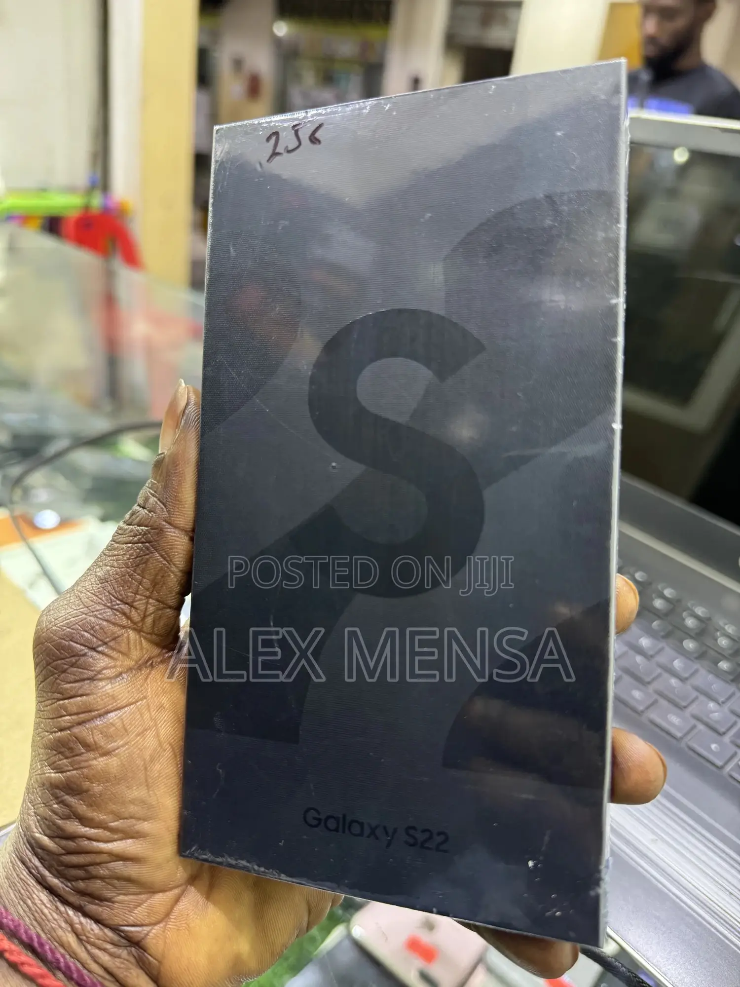New Samsung Galaxy S22 5G 256 GB Black