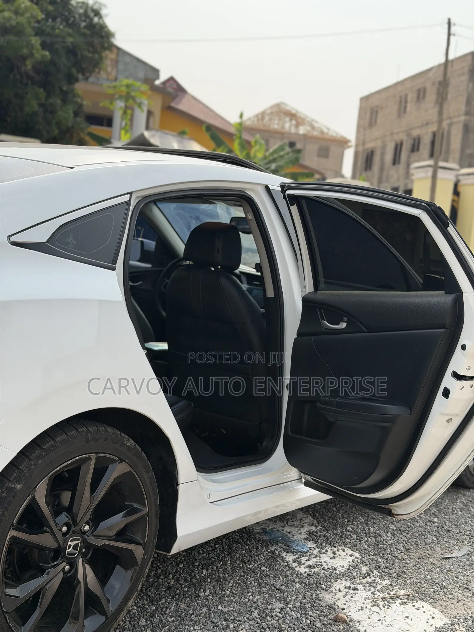 Honda Civic Touring 4dr Sedan (1.5L 4cyl) 2016 White