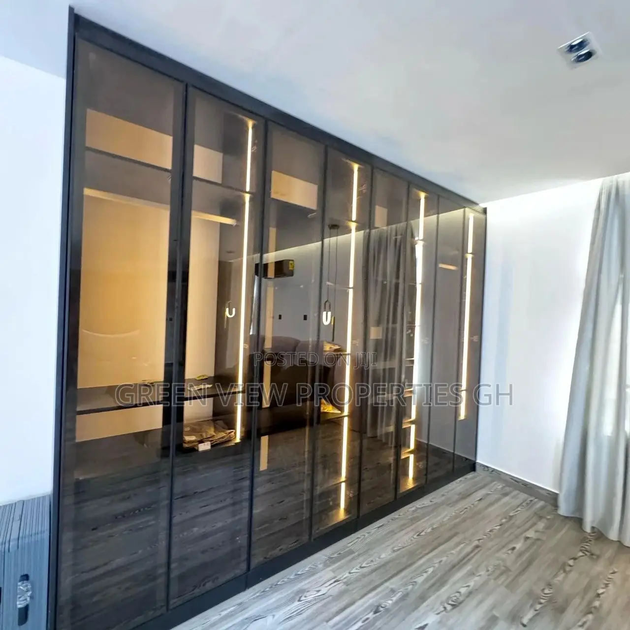 Furnished 5bdrm Duplex in East Legon for sale
