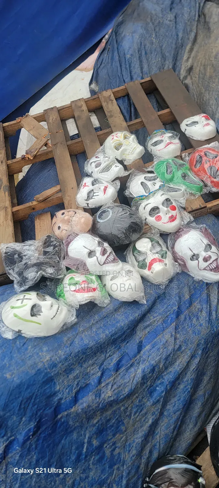 All Kinds of Holloween Mask Available