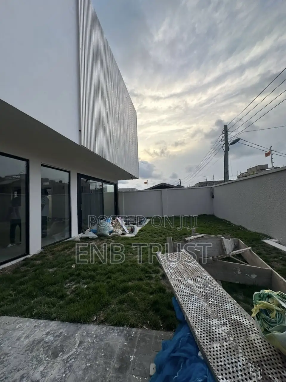 4bdrm Duplex in Tse Addo, Estates for sale