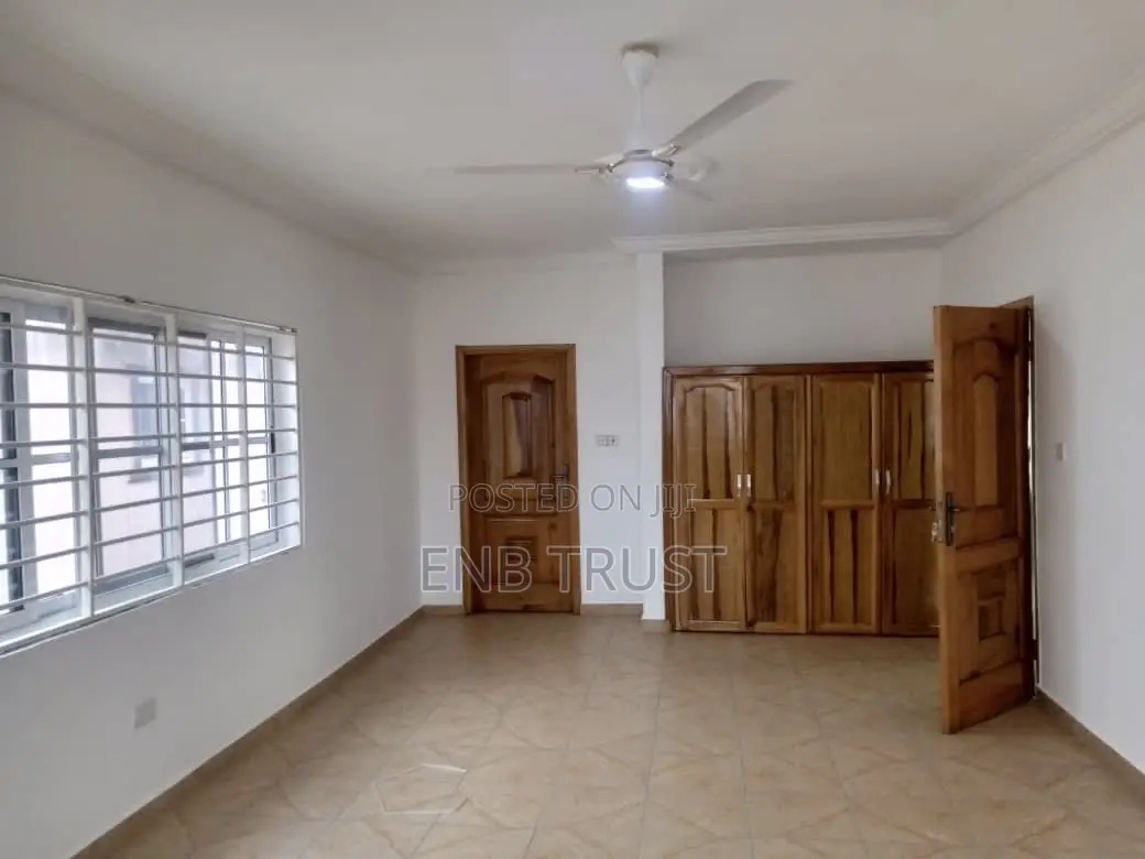 5bdrm Duplex in Oyarifa, Pentecost for rent