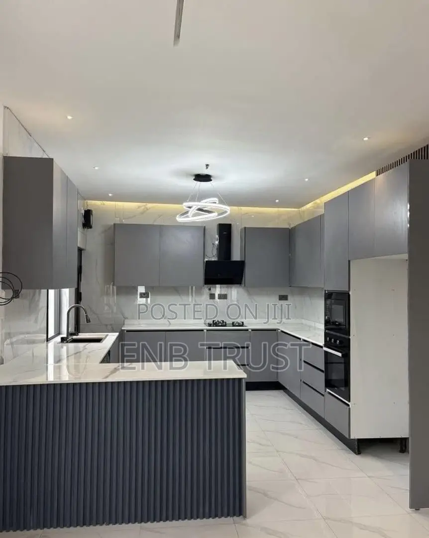 3bdrm House in Lake Side Estate for sale