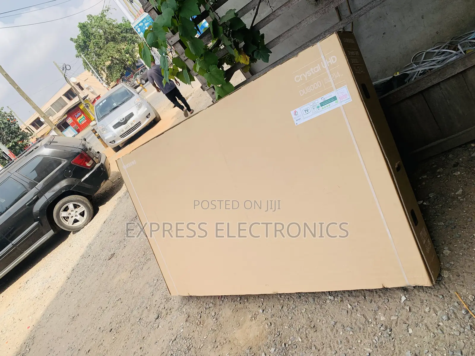 Available Now at Store Samsung-85du8000e Tv 85 Satlite Smart Uhd