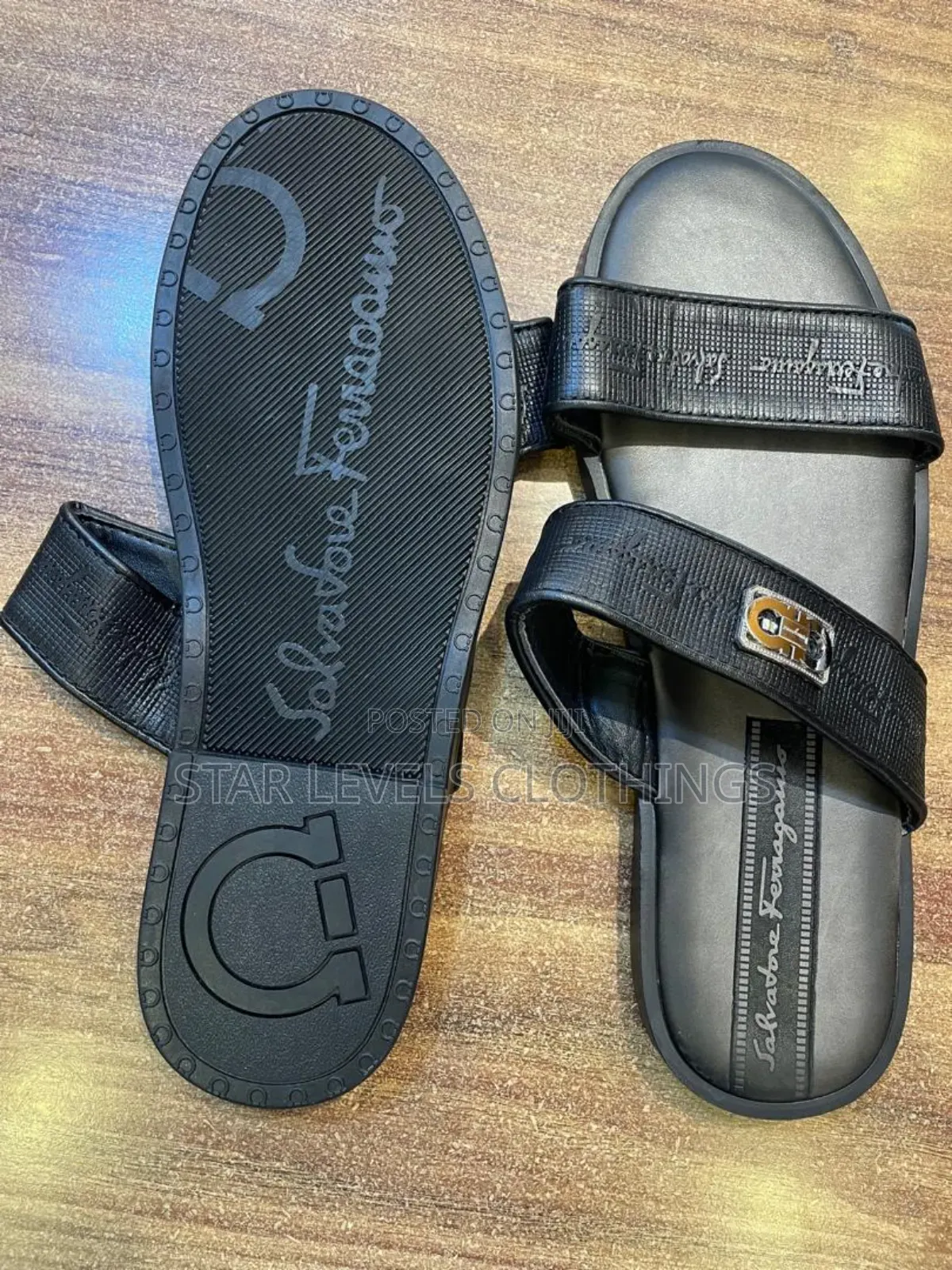 Designer Leather Slippers Available for Men in All Sizes