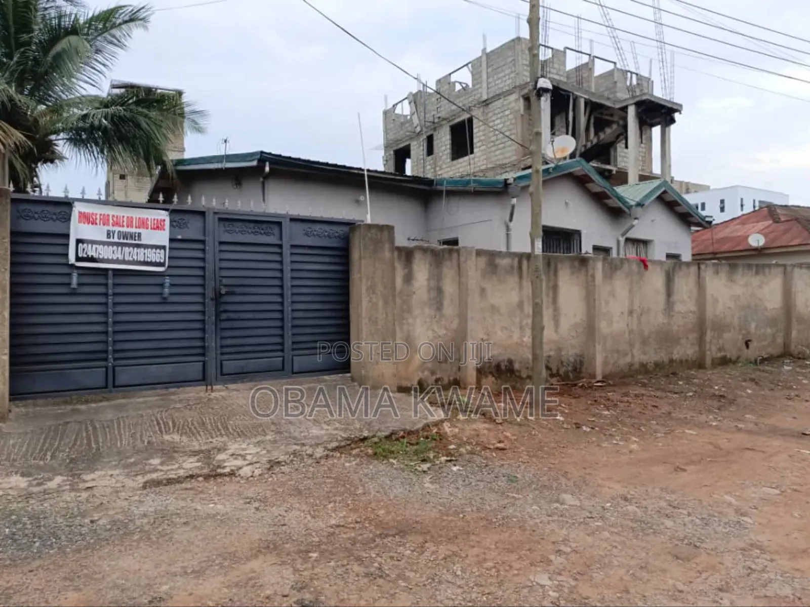 8bdrm Apartment in Laryea Homes, School Junction for sale