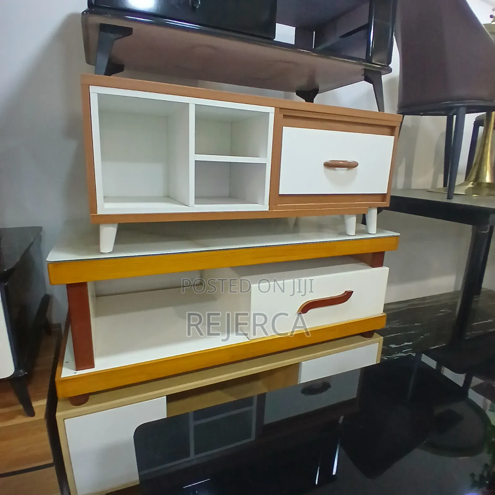 Wood Durable Center Table Rable