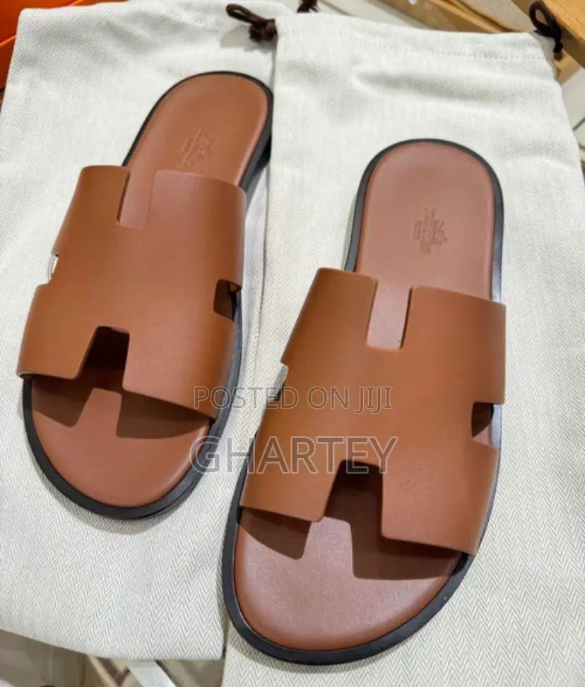 Hermes Men’S Leather Slippers Brown