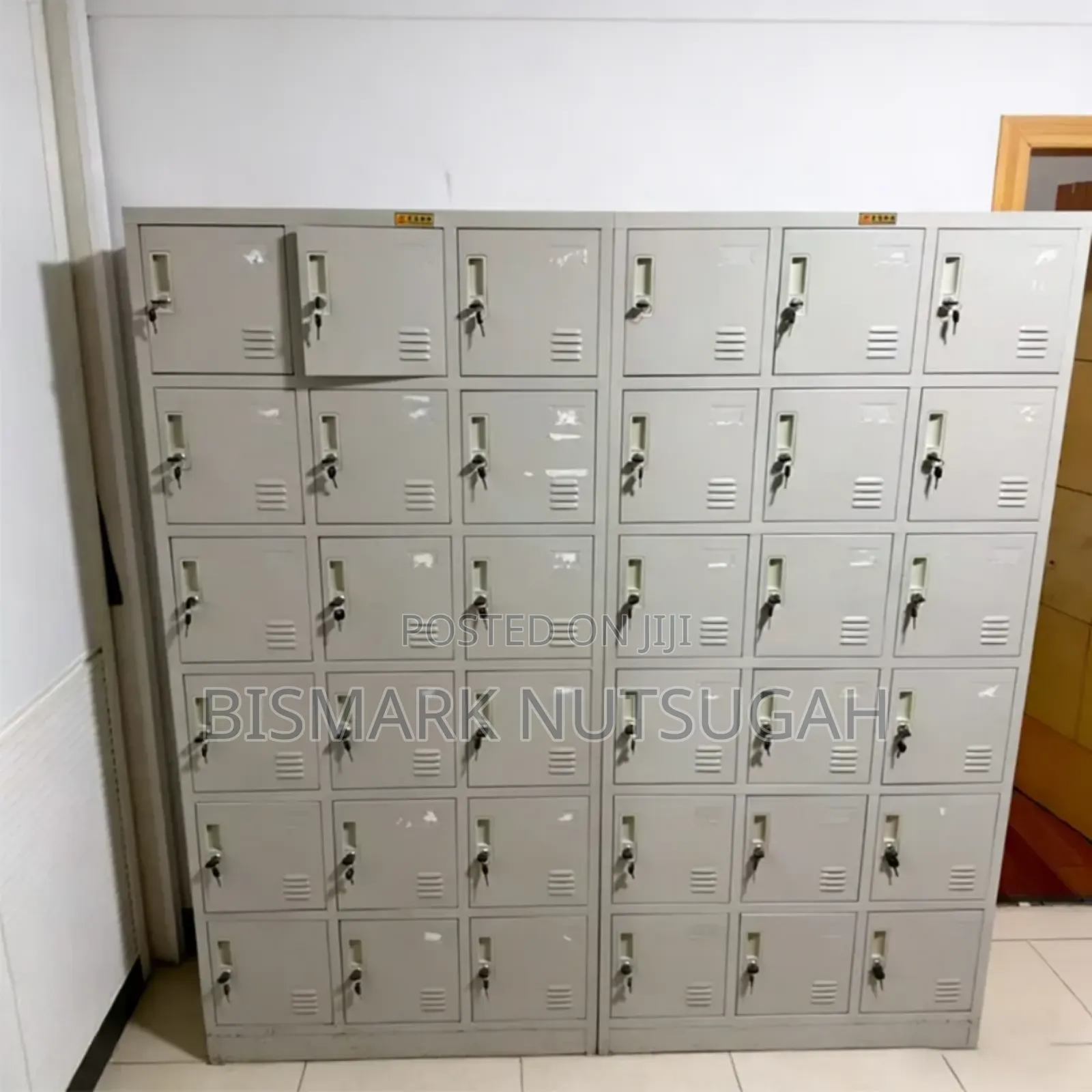 18-door Steel Locker Cabinet