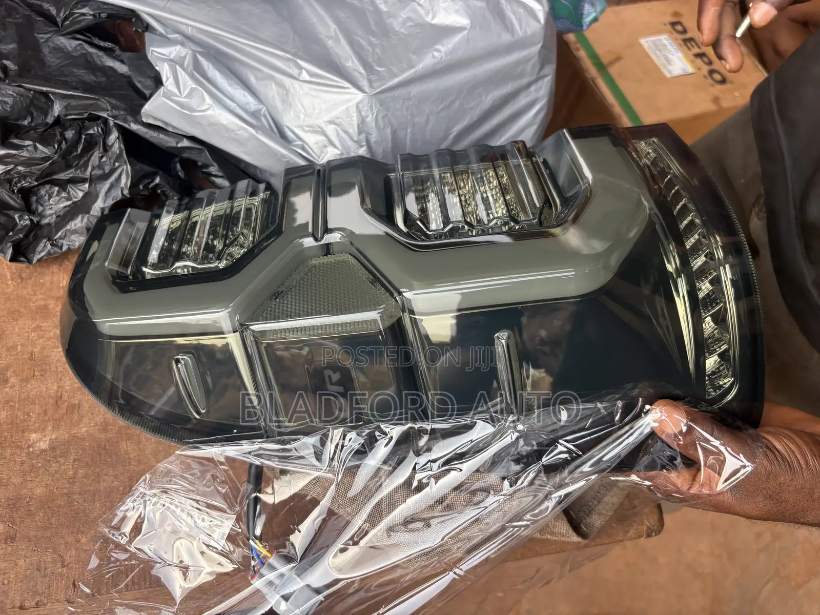 Toyota Hilux 2012 Tailight Spec Full Led Pair
