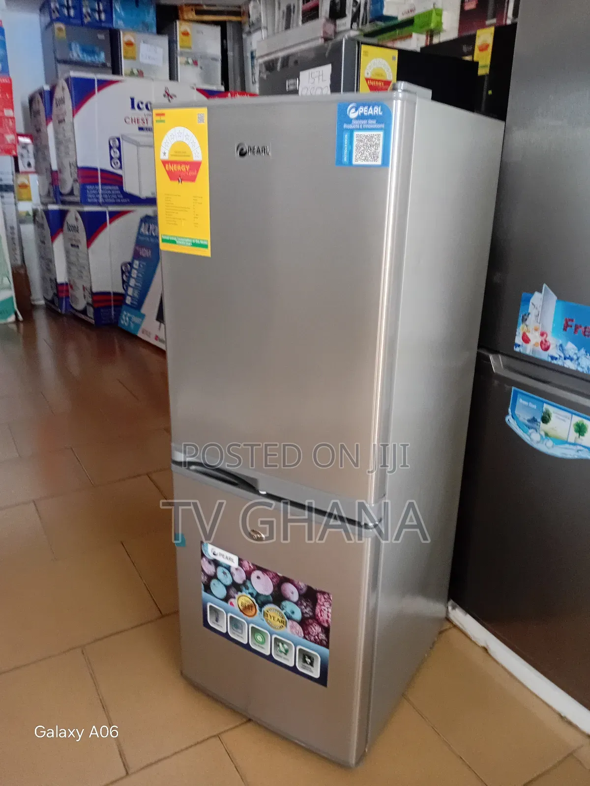 Pearl 125l Fridge – Sleek Design, Maximum Storage