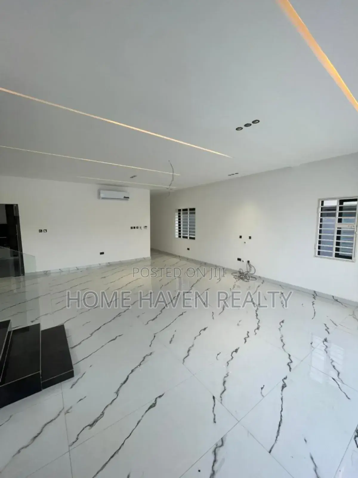 4bdrm House in Ayj Mensah, Oyarifa for sale