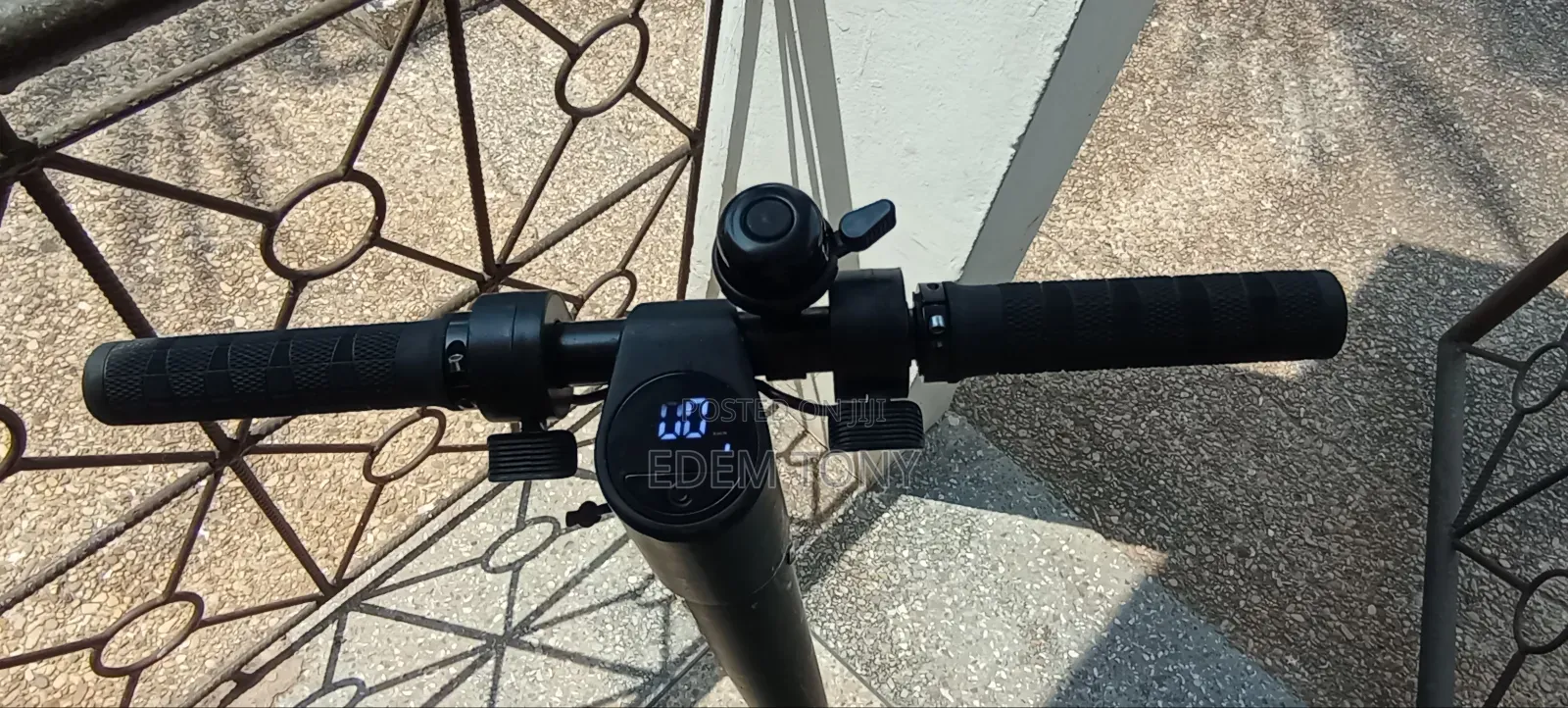 Urbanglide Ride 62s. Electric Scooter