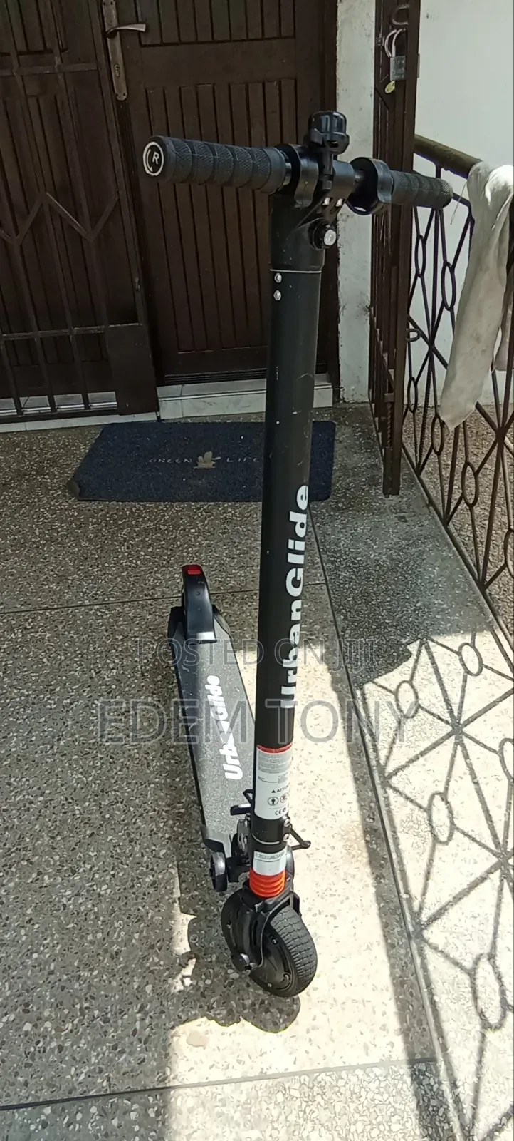 Urbanglide Ride 62s. Electric Scooter