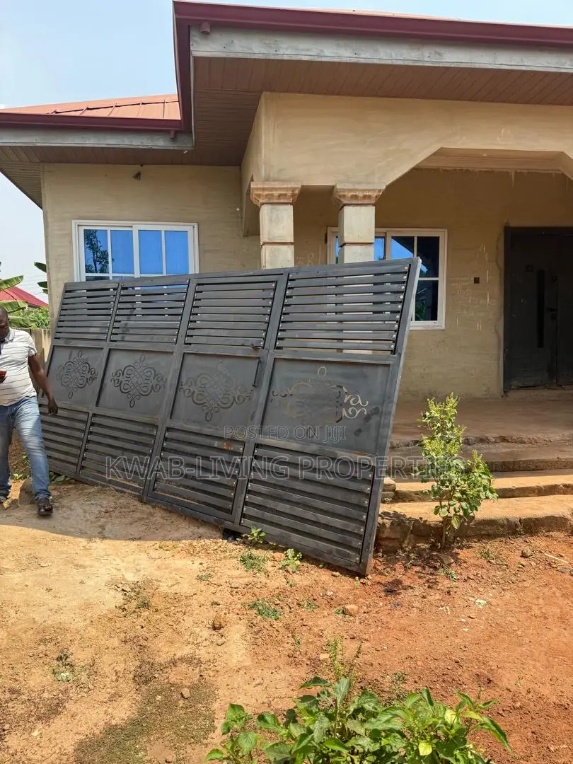3bdrm House in Frafraha for sale