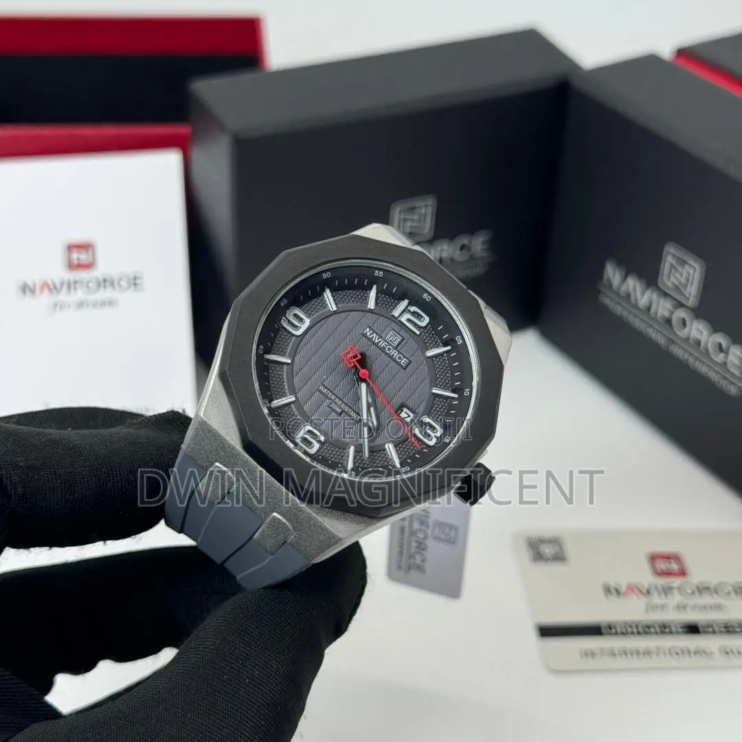 Naviforce Nf8079 Men's Analog Quartz Watch