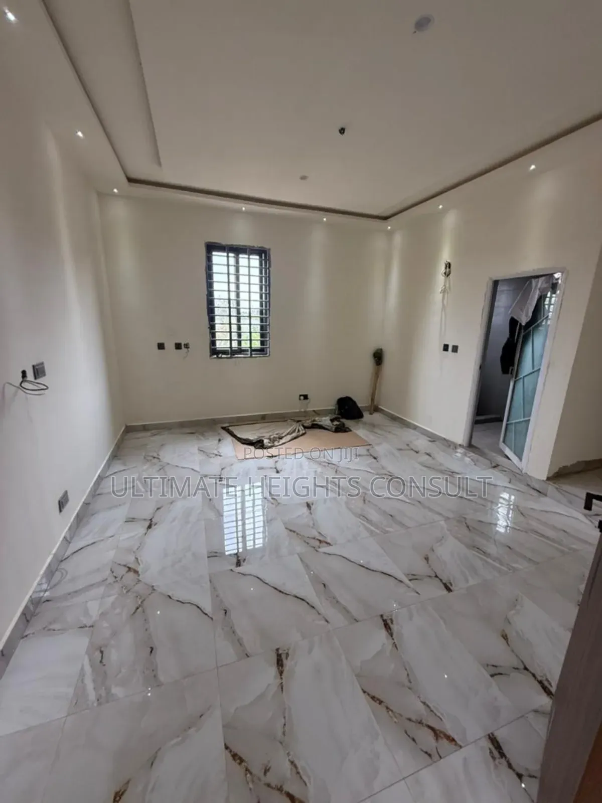 4bdrm House in Adenta for sale