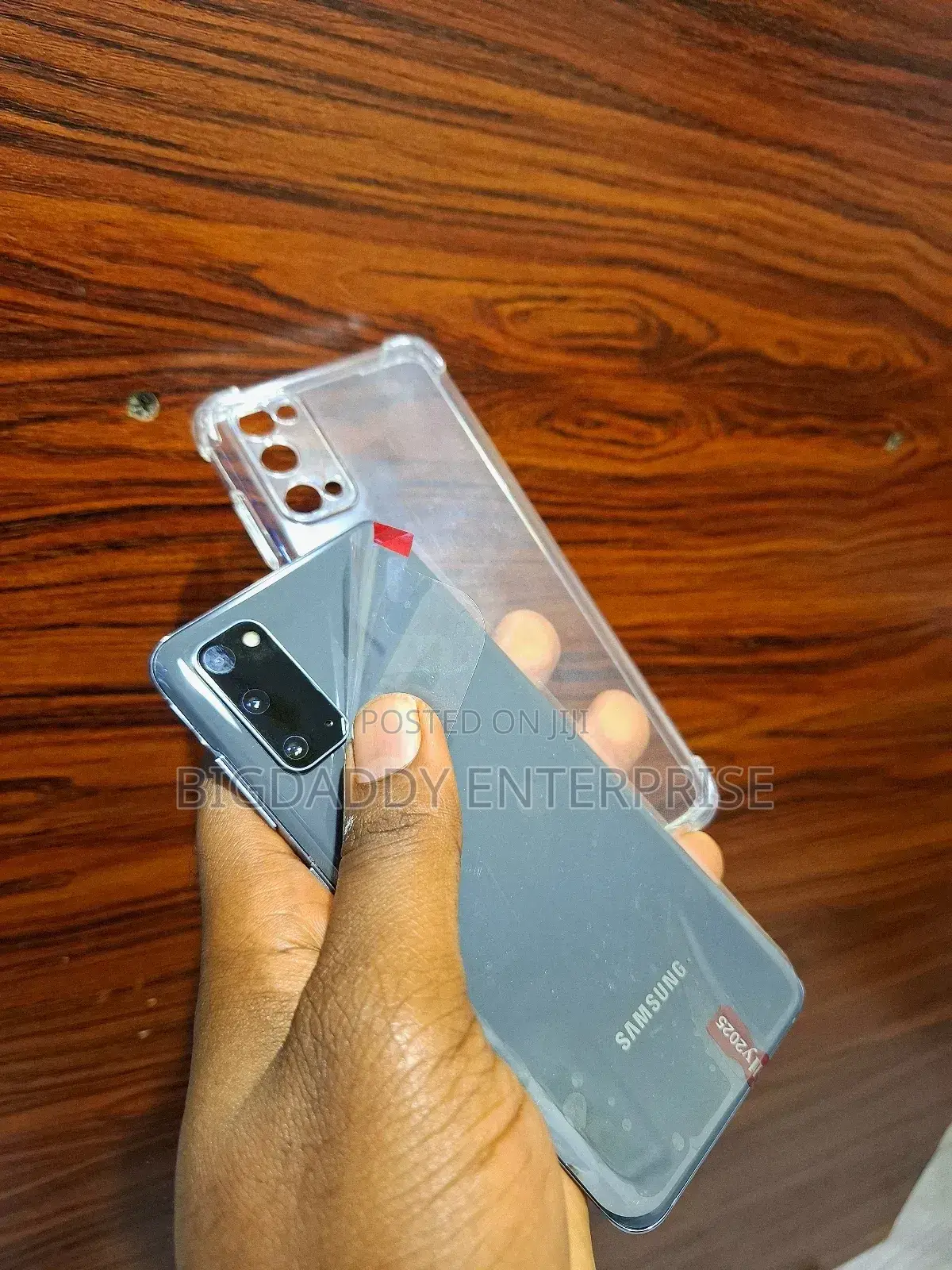 New Samsung Galaxy S20 128 GB Gray