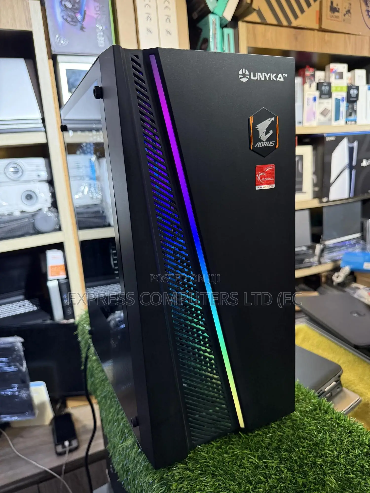 New Gigabyte GB-XM14-1037 24GB Intel Core i7 SSHD+SSD 256GB