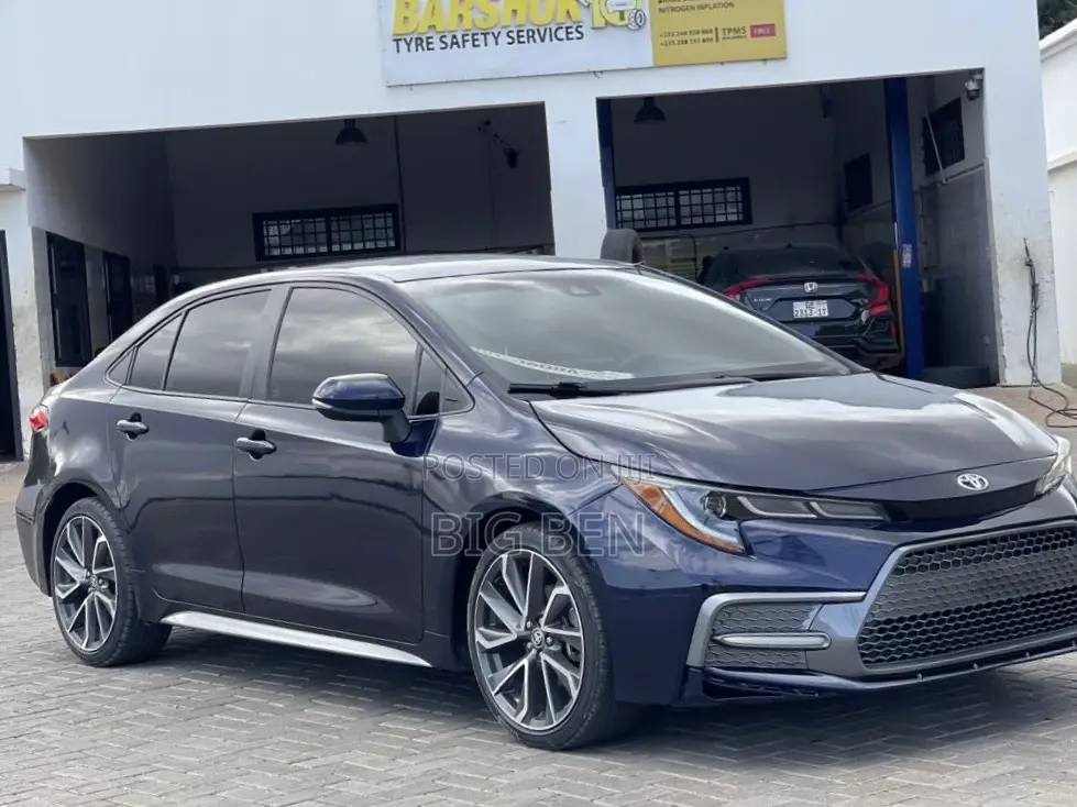 Toyota Corolla SE 2021 Blue