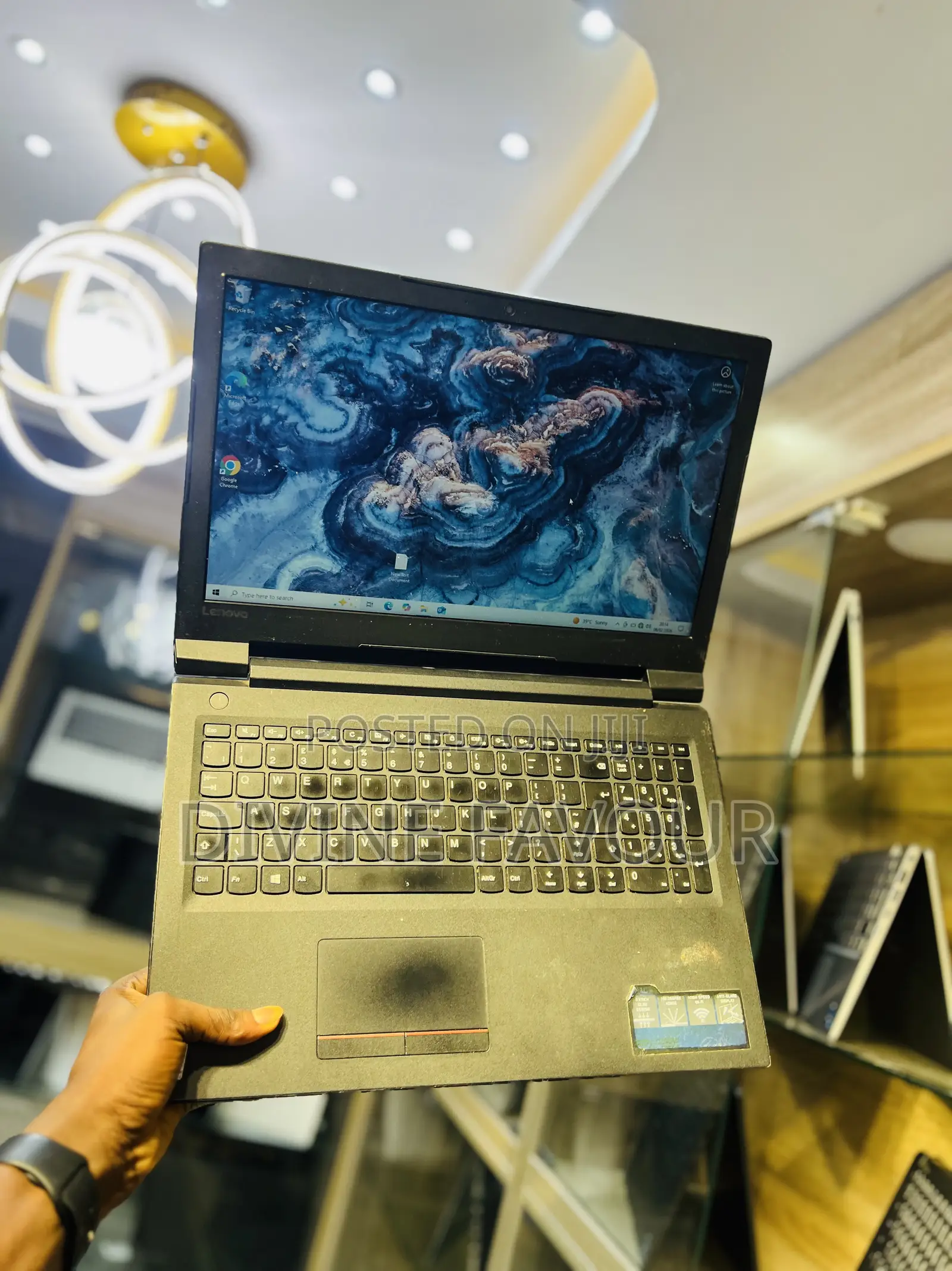 Laptop Lenovo IdeaPad Y530 4GB Intel Core I3 HDD 500GB
