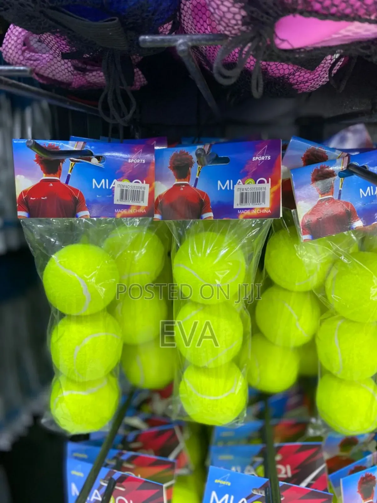 Standard Tennis Balls