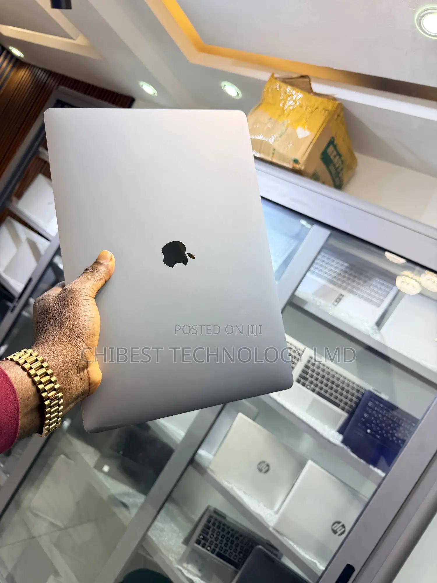 Laptop Apple MacBook Pro 2019 16GB Intel Core i9 SSD 1T