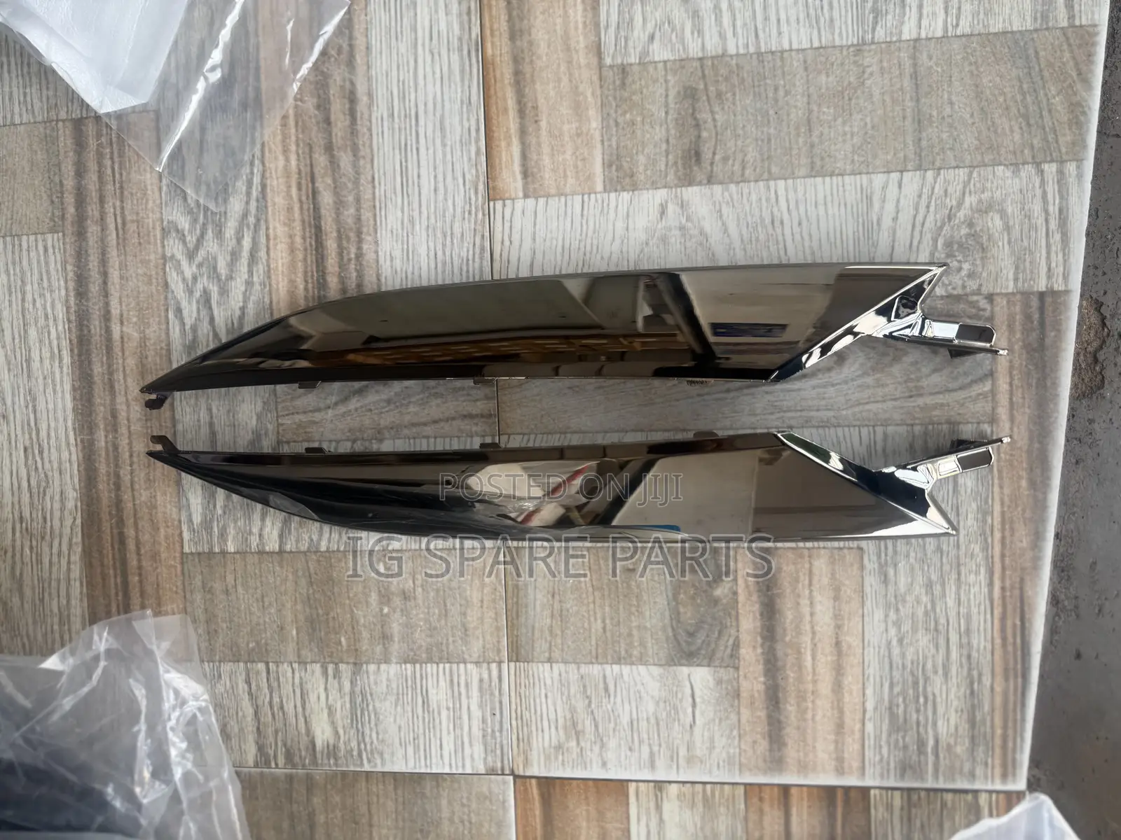 Honda Hrv 2019-2022 Headlight Garish/Chrome Grey
