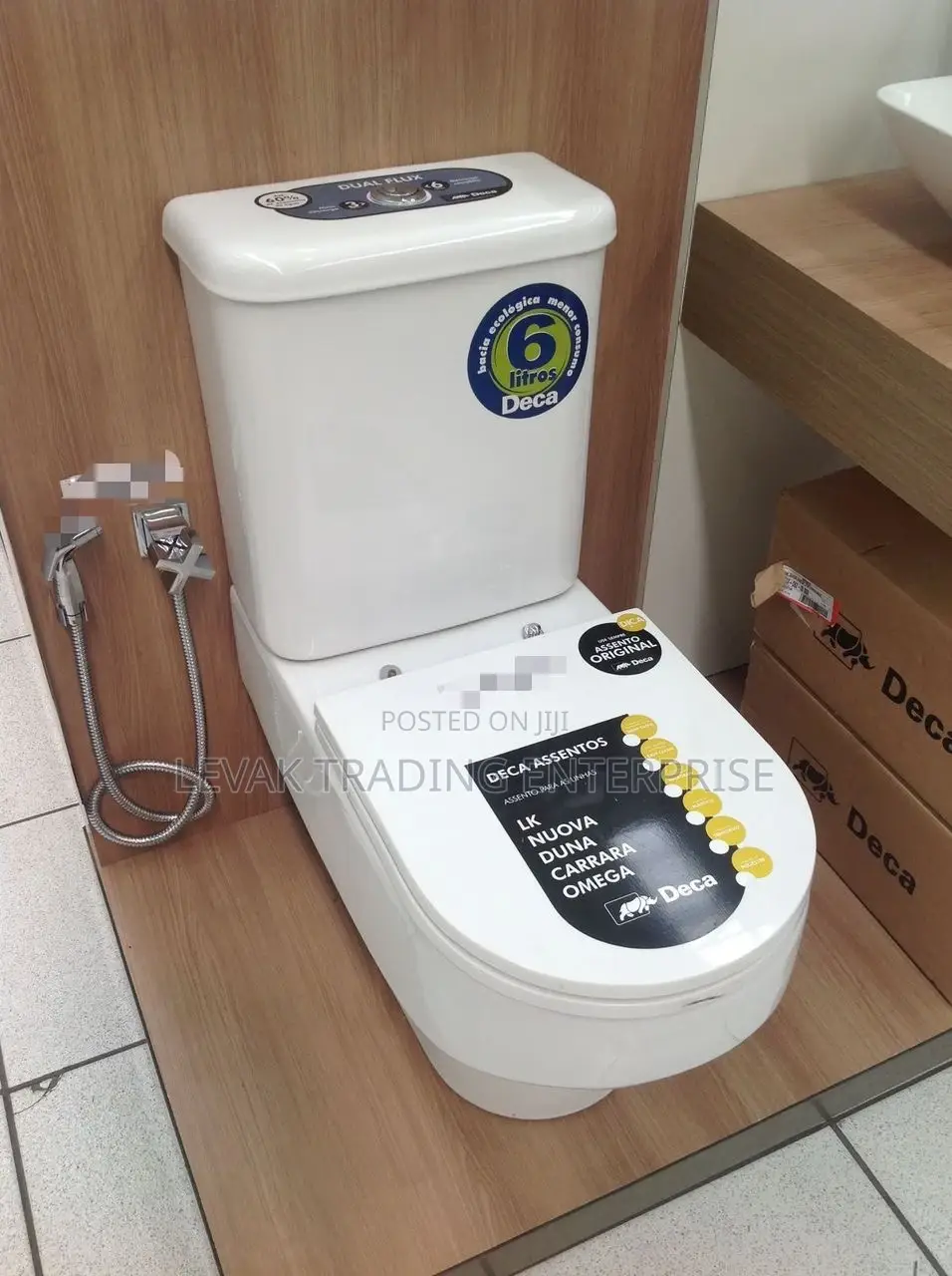 Two Pieces Water Closet, Ceramic British Toilet Seat